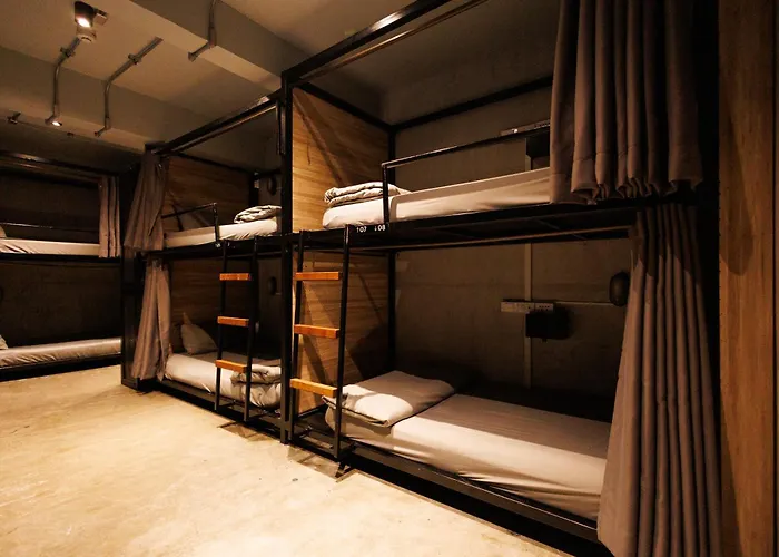 Bed Station Hostel Khaosan